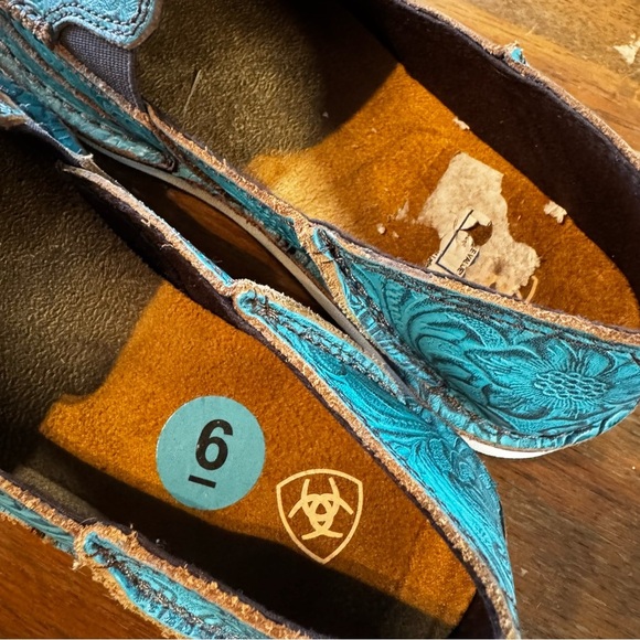 Ariat Blue and Brown Western Floral Loafers Sz 6 - Picture 5 of 12